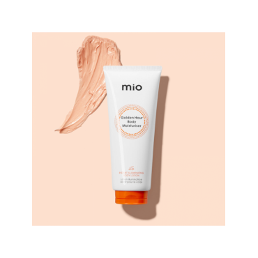 mio GOLDEN HOUR drėkinantis ir spindesio suteikiantis kūno losjonas, 200 ml.